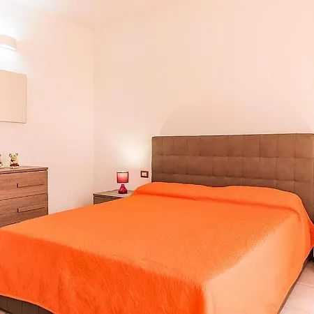 Sleeps 10 Pool Air Con Wifi Vila