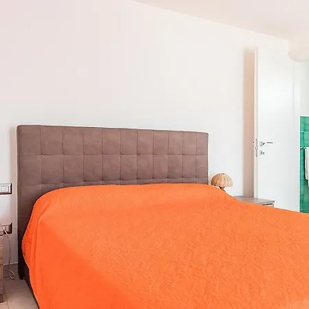 Sleeps 10 Pool Air Con Wifi Capilungo